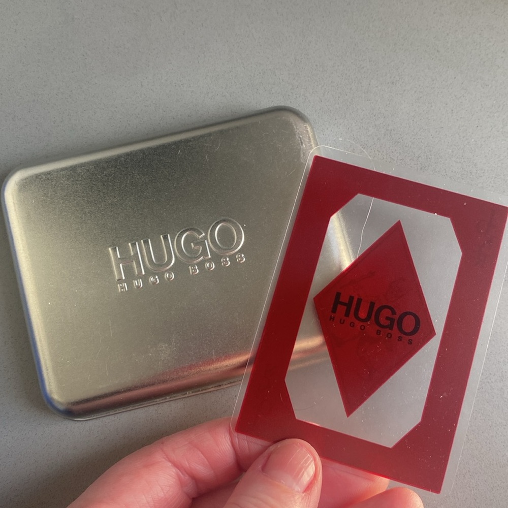 ♠️♦️RARE ♥️♣️. Hugo Boss PROMOTIONAL Transparent Playing Cards- metal tin